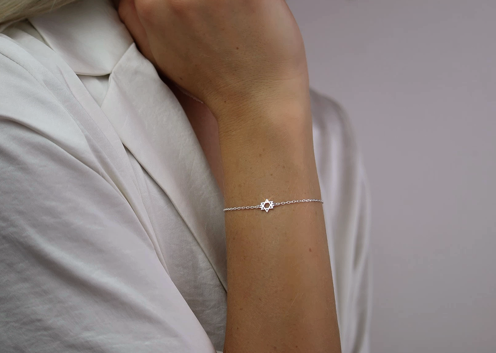 14K White Gold Tiny Star of David Single Strand Bracelet