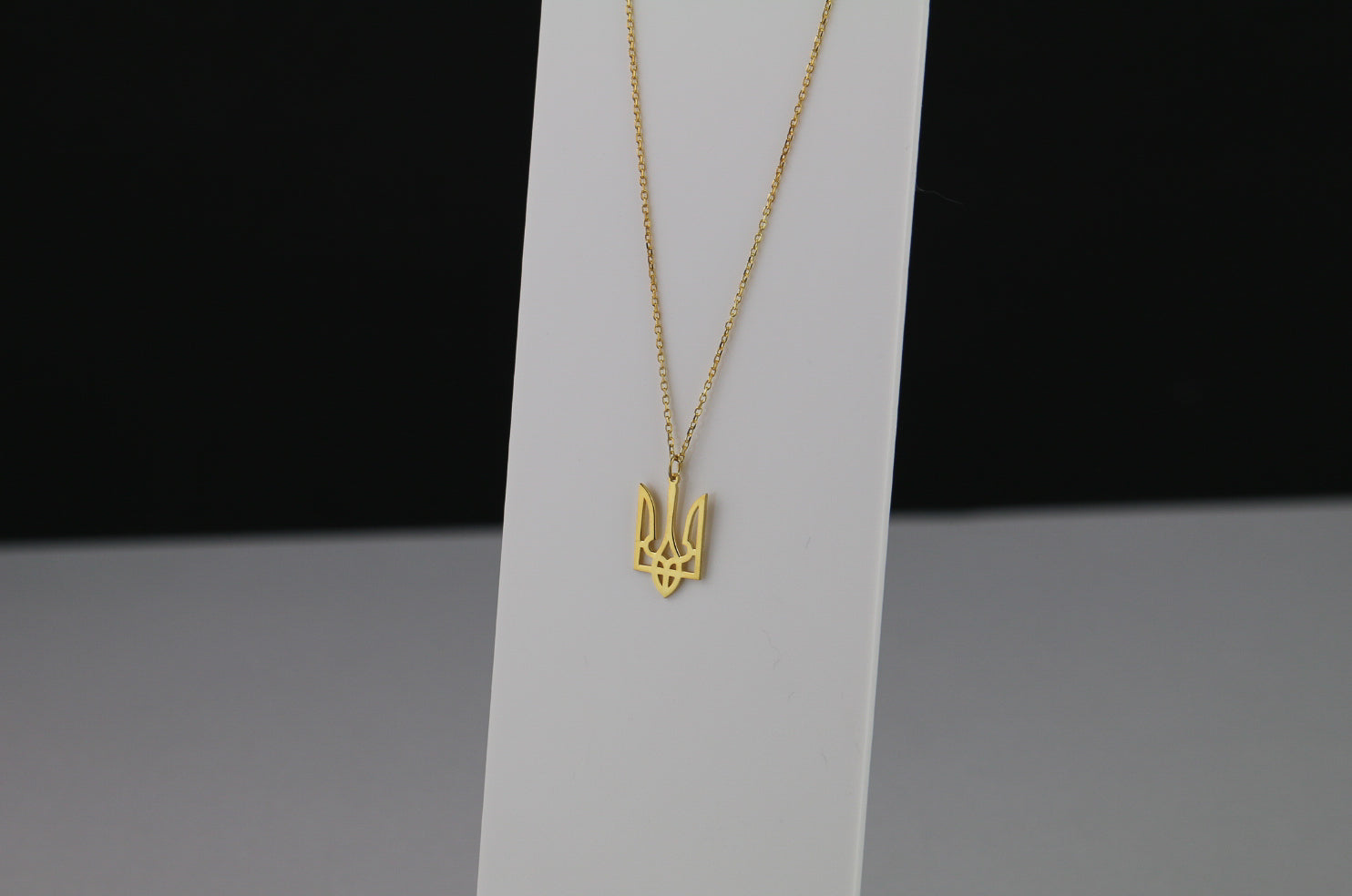 14K White Gold Medium Ukraine trident necklace