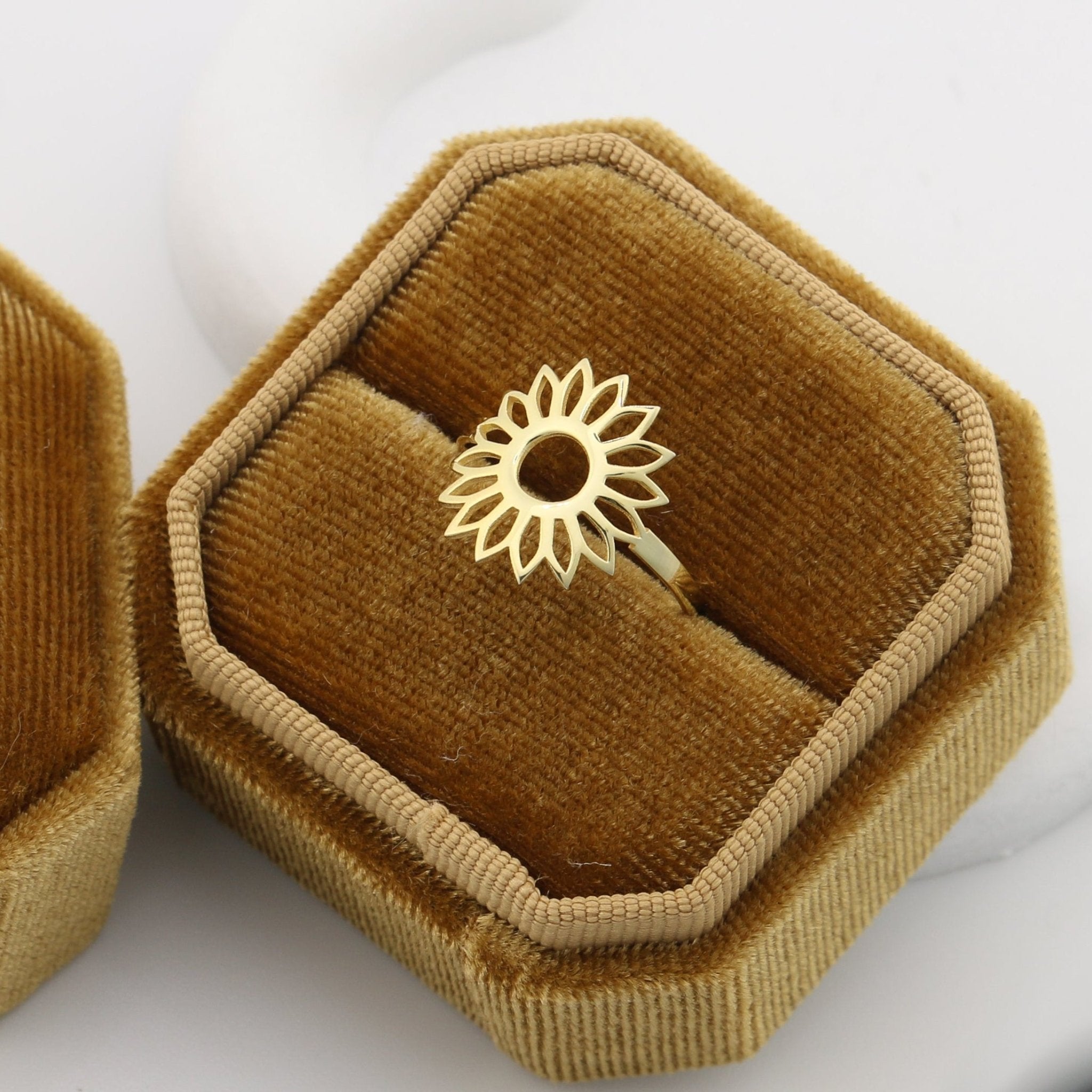 Minimalist Sunflower Ring - Sterling Silver - Taras Lesya
